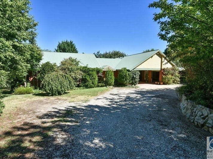 68 Dingle Road, Beechworth, Vic 3747 Property Details