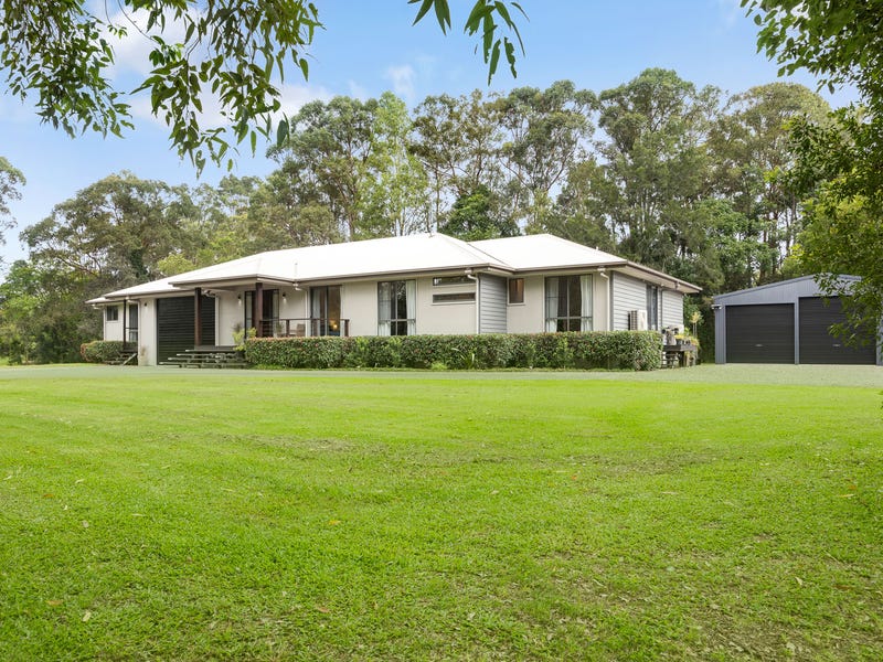 4 Bedroom Properties For Sale In Sunshine Coast, Hinterland - Region 