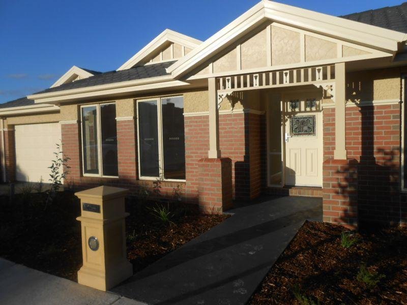 36 Peterborough Drive, Doreen, Vic 3754