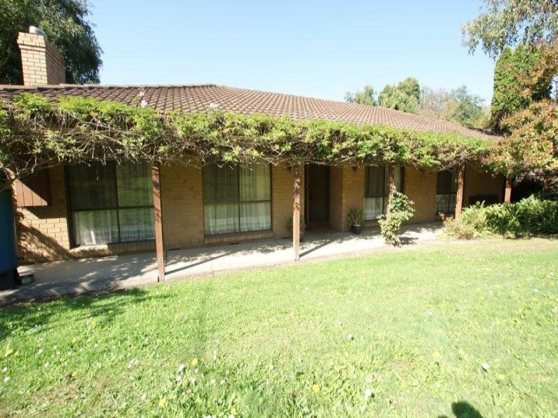 9 Ducol Court, Seville, Vic 3139 Property Details