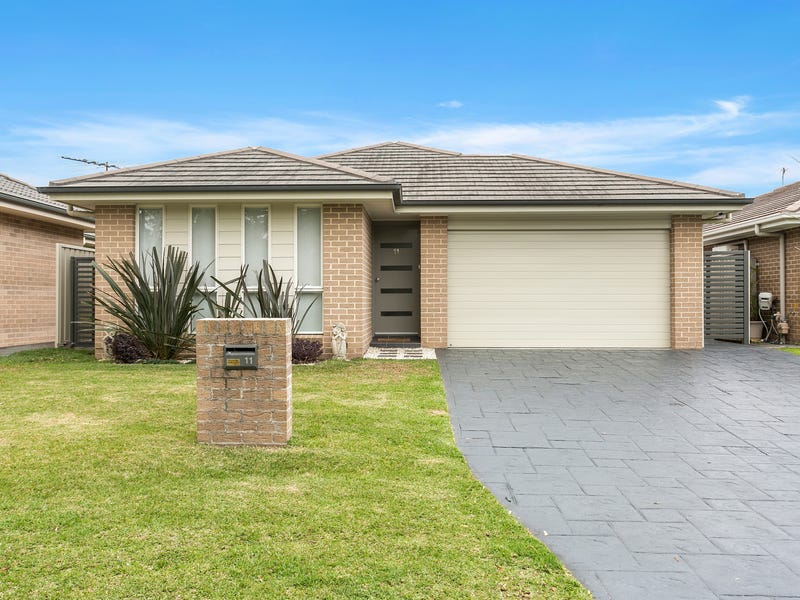 11 Woodburn Terrace, Flinders, NSW 2529 Property Details