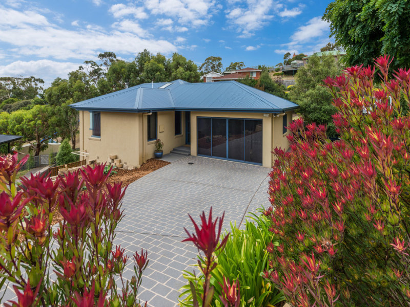 3 Keith White Cres, Mount Stuart, Tas 7000