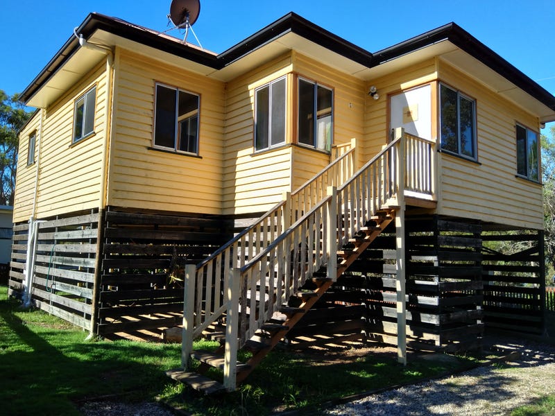 rental-properties-and-real-estate-in-russell-island-qld-4184