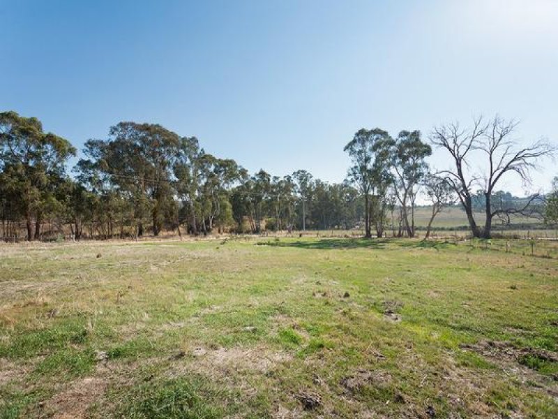 5 Adams Road, Harcourt, VIC 3453