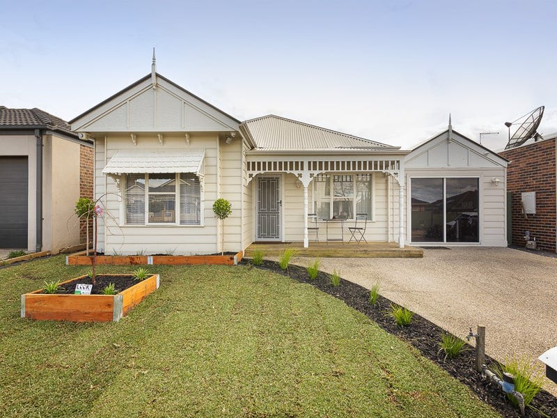 3 Liriope Green Caroline Springs Vic 3023