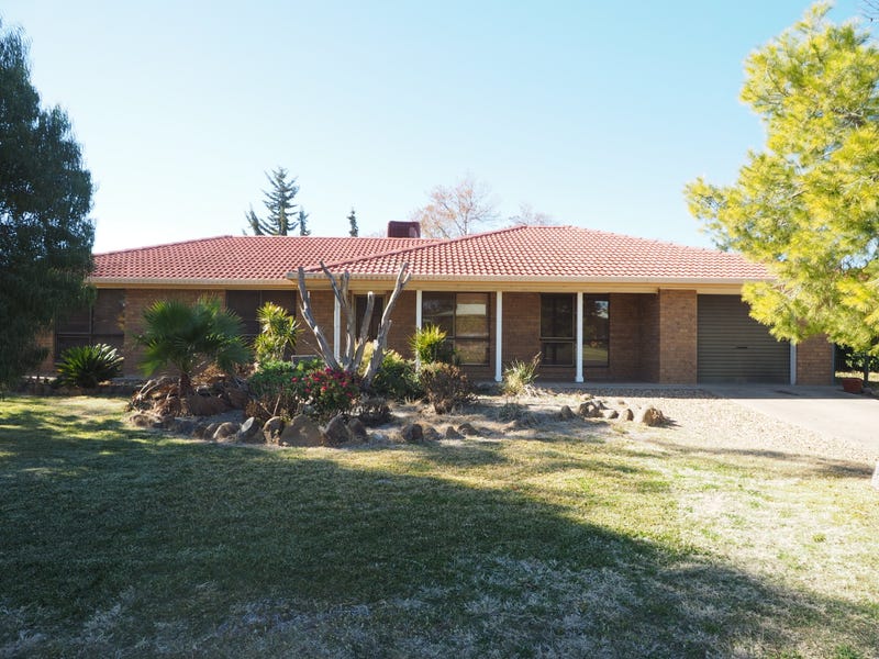 1 Cummins Avenue, Moree, NSW 2400