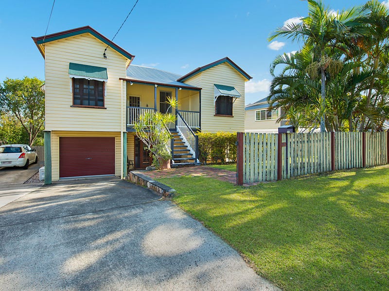 28 Hoskins Street, Sandgate, QLD 4017