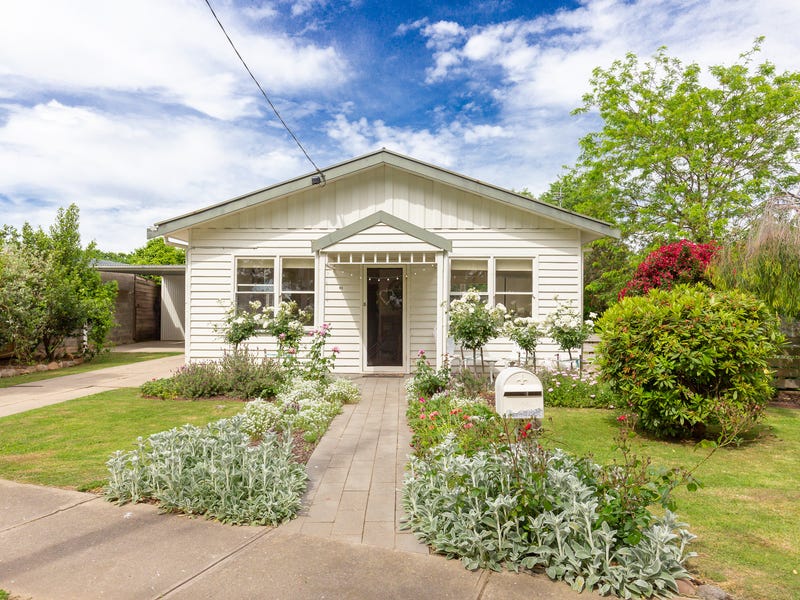 61 BOISDALE Street, Maffra, Vic 3860 Property Details