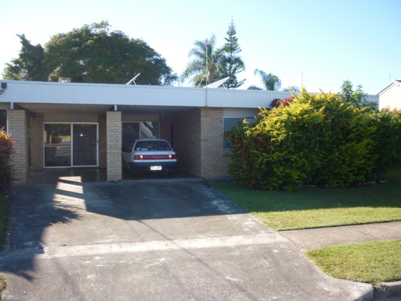 2/149 Bayview Street, Runaway Bay, QLD 4216