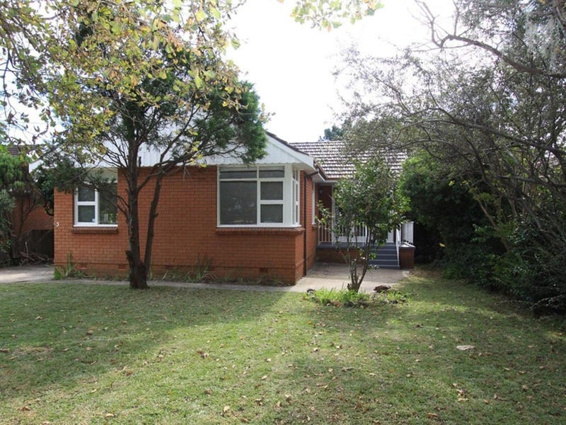 3 Plateau Close, Hornsby Heights, NSW 2077