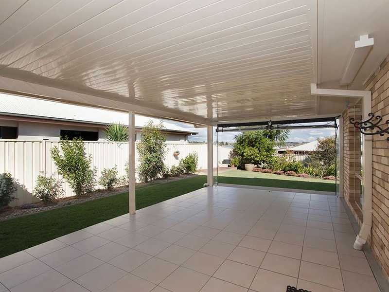 8 Cinnamon Drive, Glenvale, Qld 4350 Property Details