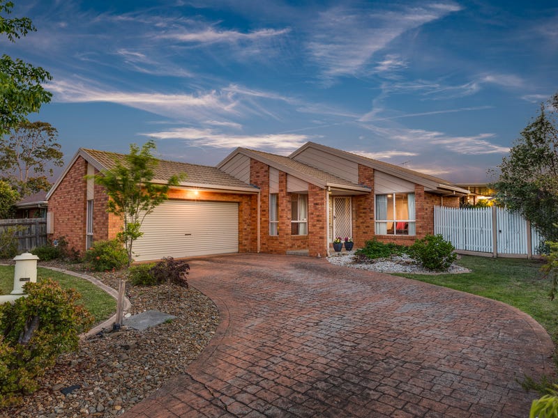 15 Dundee Way, Sydenham, Vic 3037 Property Details