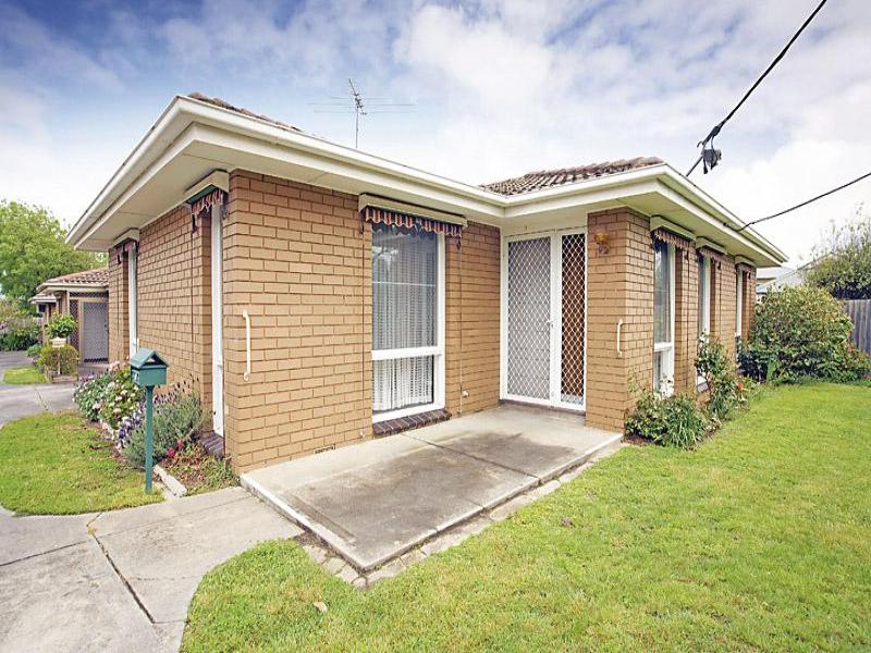 1/4 The Corso, Parkdale, Vic 3195 Property Details