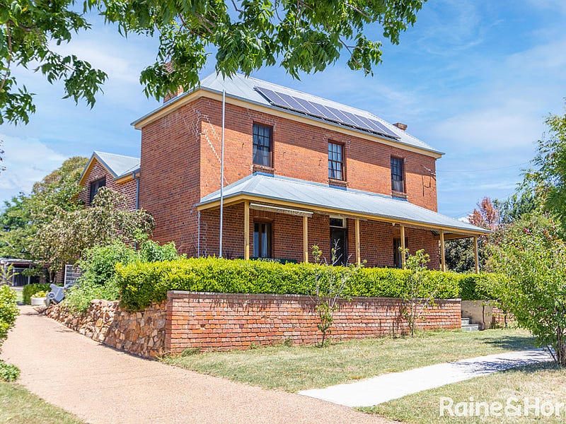 60 Stewart Street, Bathurst, NSW 2795 Property Details