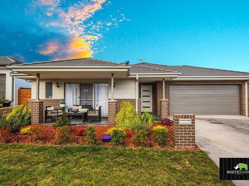 10 Henshaw Street, Googong, NSW 2620 Property Details