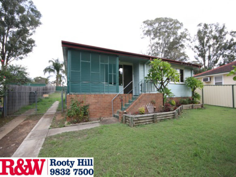 18 Brewongle Avenue, Penrith, NSW 2750 Property Details