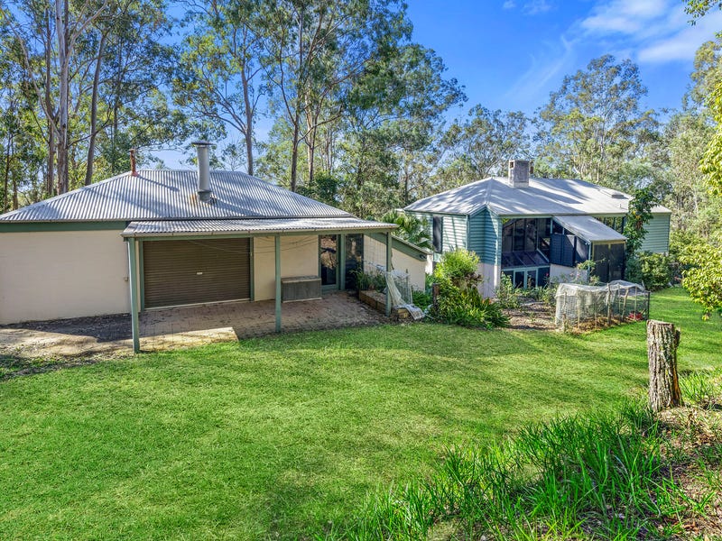 1374 Mount Nebo Road, Jollys Lookout, QLD 4520