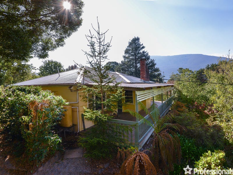 16 Old Warburton Road, Warburton, Vic 3799 Property Details