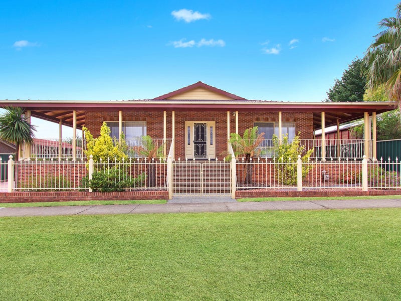 14 Hayes Street, Queanbeyan, NSW 2620