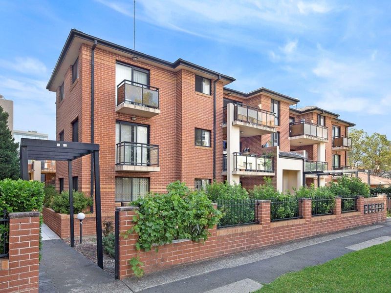 10/16 20 Park Road, Auburn, NSW 2144 Property Details