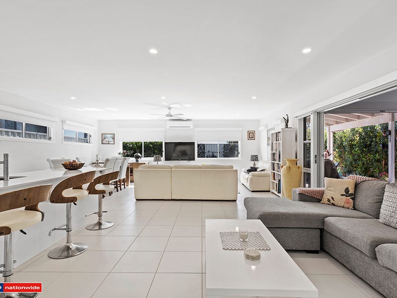 4 Bagnall Avenue, Soldiers Point, NSW 2317