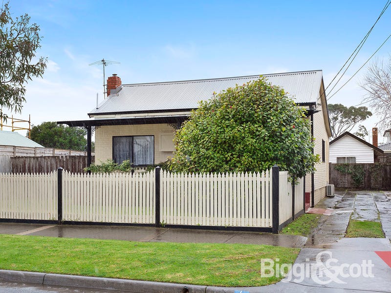 4 Bertram Street, Mordialloc, Vic 3195 Property Details