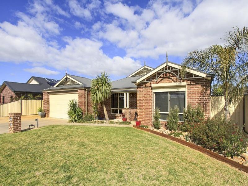 49 Merry Street, Maffra, Vic 3860 Property Details