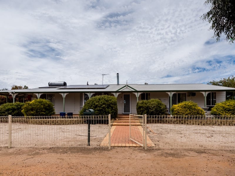 9 Urban Street, Wagin, WA 6315