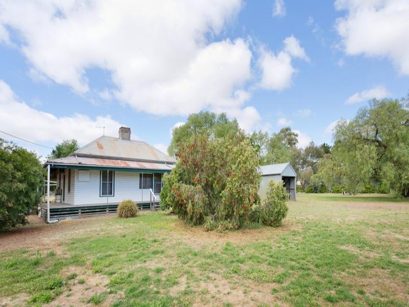 1 Clarke Lane, Newstead, Vic 3462 Property Details