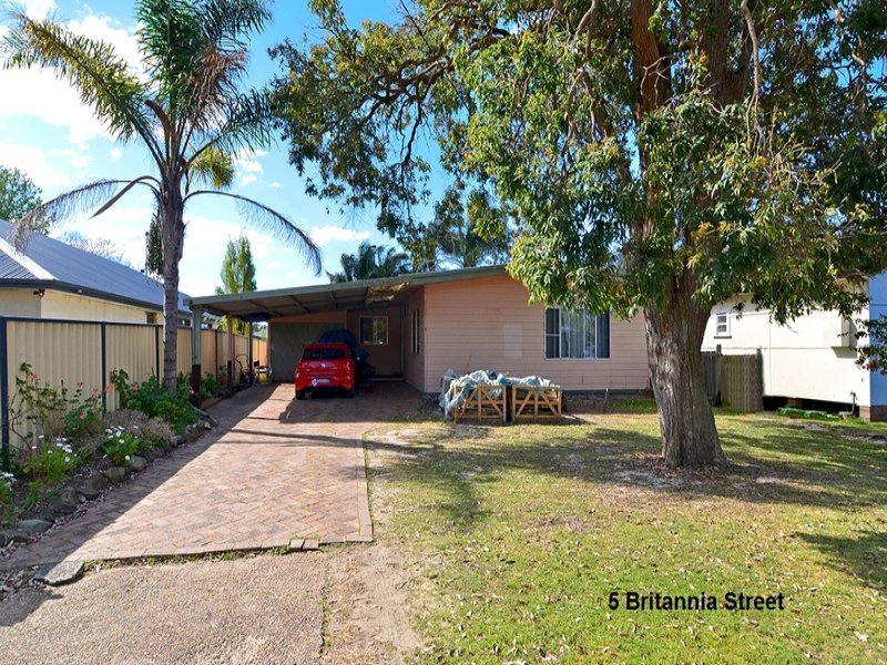 5 Britannia Street, Umina Beach, NSW 2257