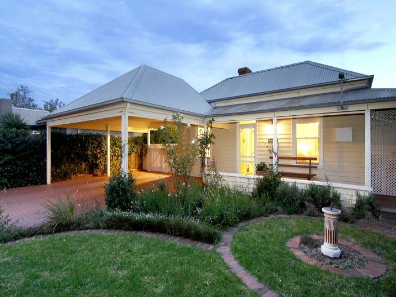 142 Macarthur Street, Sale, Vic 3850 Property Details