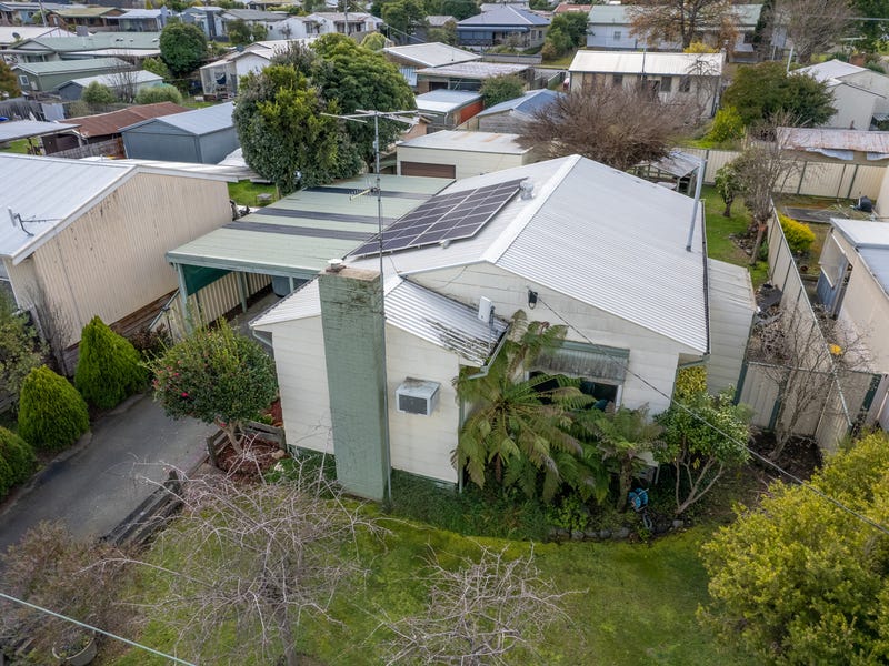 4 Ninth Street, Eildon, Vic 3713 Property Details