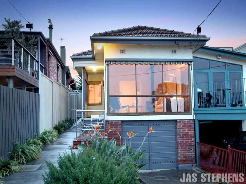 72 The Strand, Newport, Vic 3015 Property Details