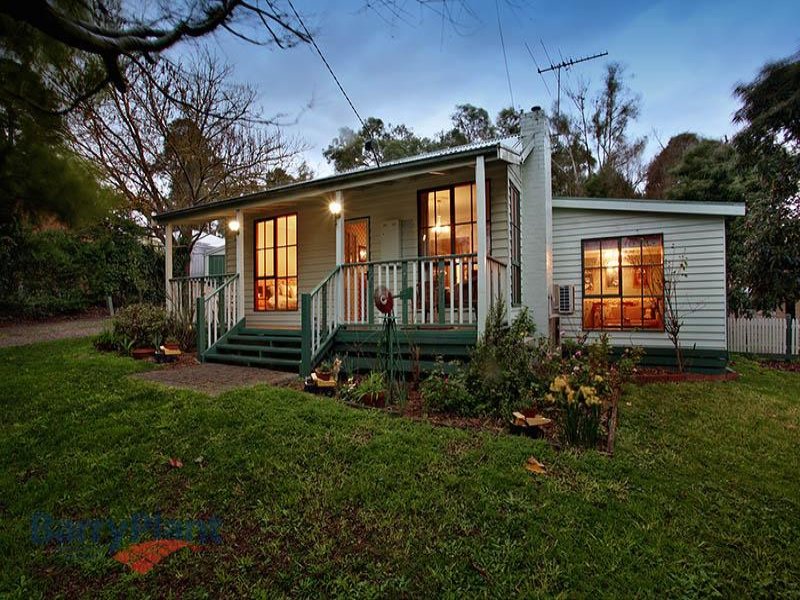 8 Bristol Crescent, Lilydale, Vic 3140 Property Details