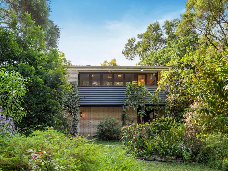 390 Cliveden Avenue, Corinda, Qld 4075 Property Details