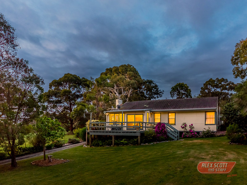 7 QUARRY ROAD, Tynong, Vic 3813 Property Details
