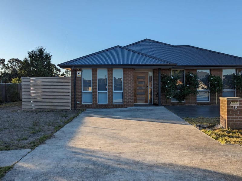 18 Street, Marulan, NSW 2579 House for Rent