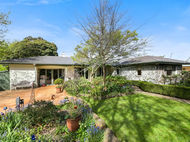 14 Buchanan Road, Berwick, Vic 3806 Property Details