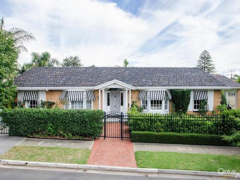 17 Moore Street, Somerton Park, SA 5044