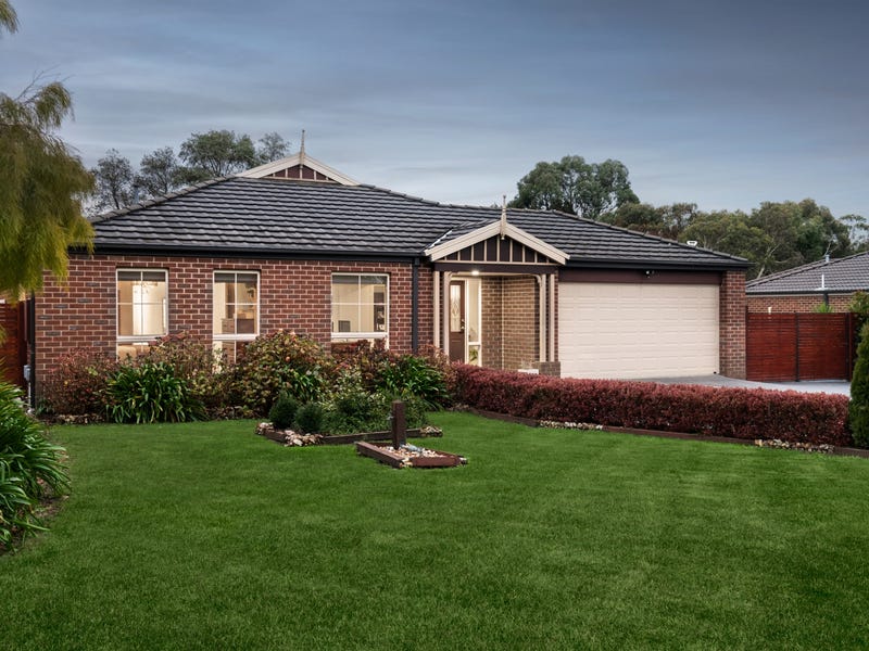 24 Reynolds Grove, Romsey, Vic 3434 Property Details