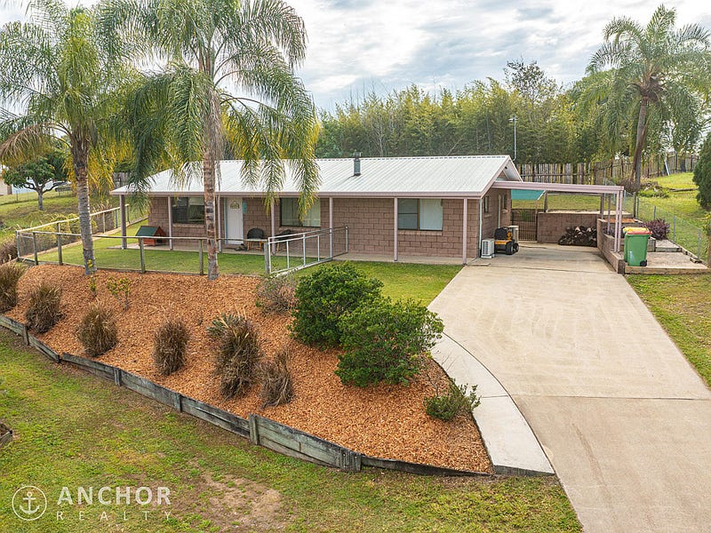 5 Acacia Circle, Southside, QLD 4570