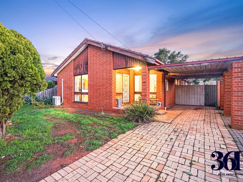 65 Westcott Parade, Rockbank, Vic 3335 Property Details