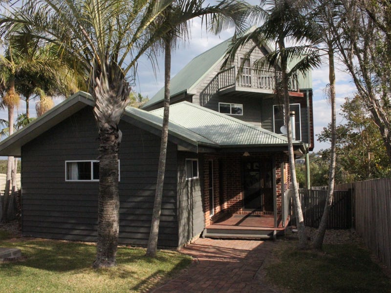 14 Headland Road, Arrawarra Headland, NSW 2456