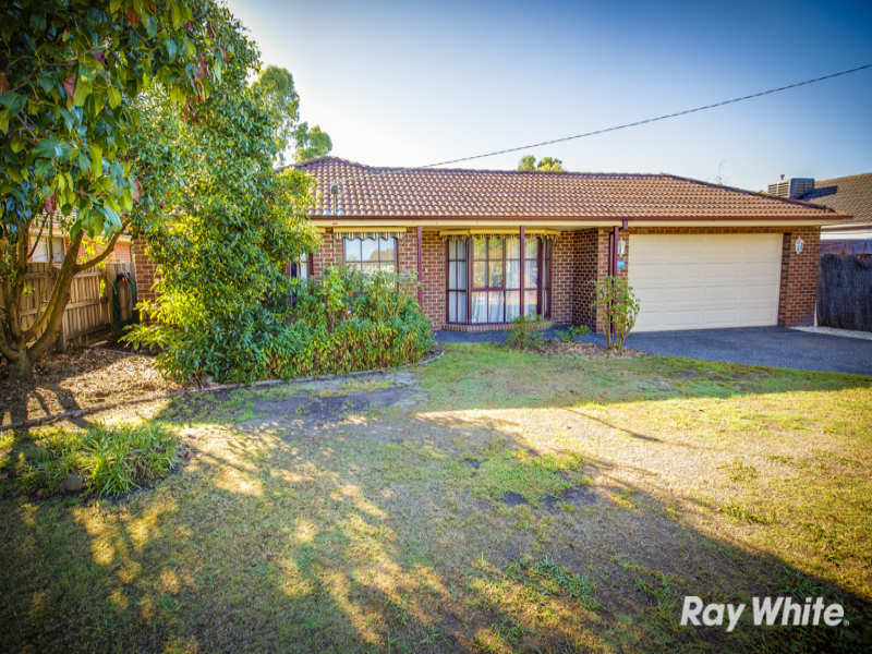 40 Dunbarton Drive, Pakenham, VIC 3810