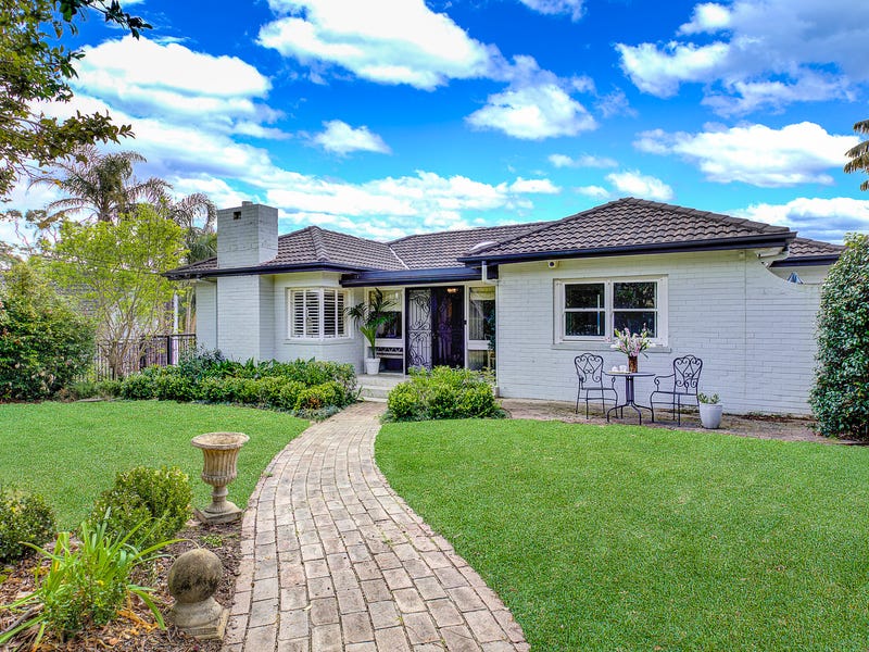 3 Ayres Road, St Ives, NSW 2075