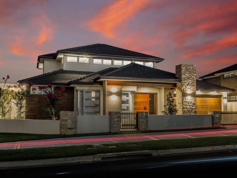 8 Newgate Boulevard, Elizabeth Hills, NSW 2171