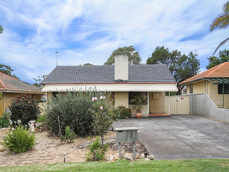 8 Bitton Street, Hamilton Hill, WA 6163