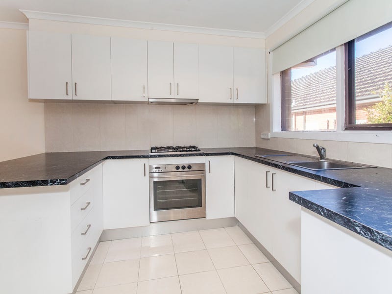3/2 Simpsons Road, Box Hill, VIC 3128