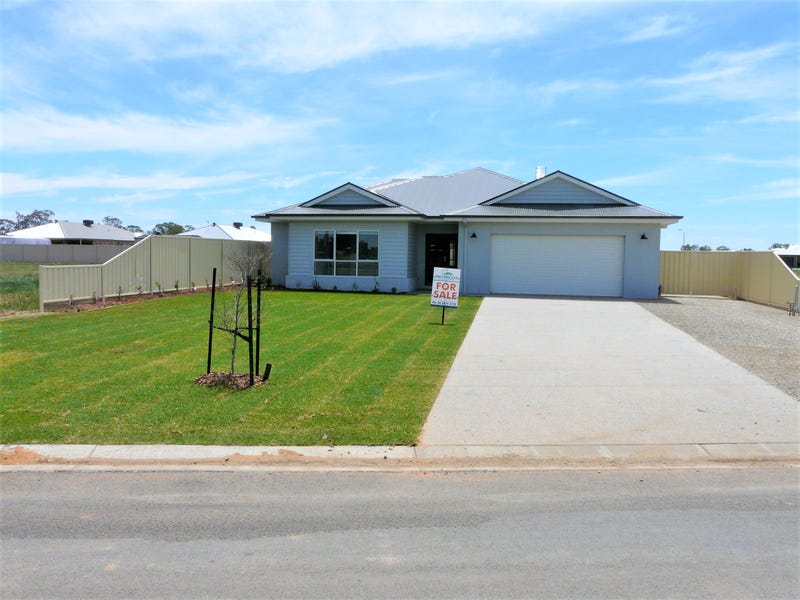 80 Bruton Street, Tocumwal, NSW 2714 Property Details