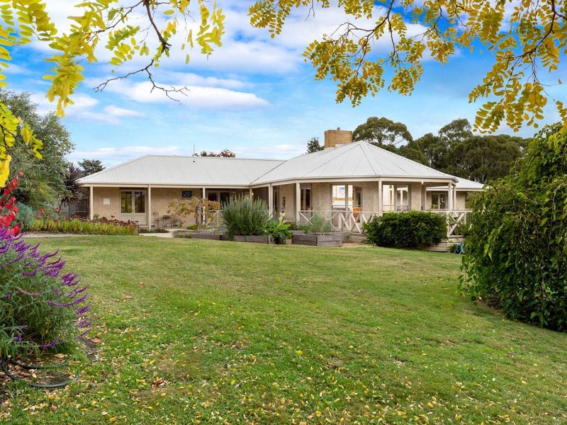 100 Howey Street, Gisborne, VIC 3437